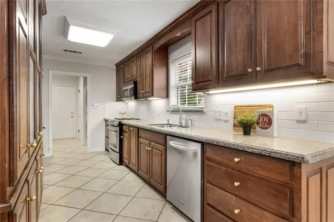 $1,125,000 | 9258 Cliffmere Drive, Dallas, TX 75238