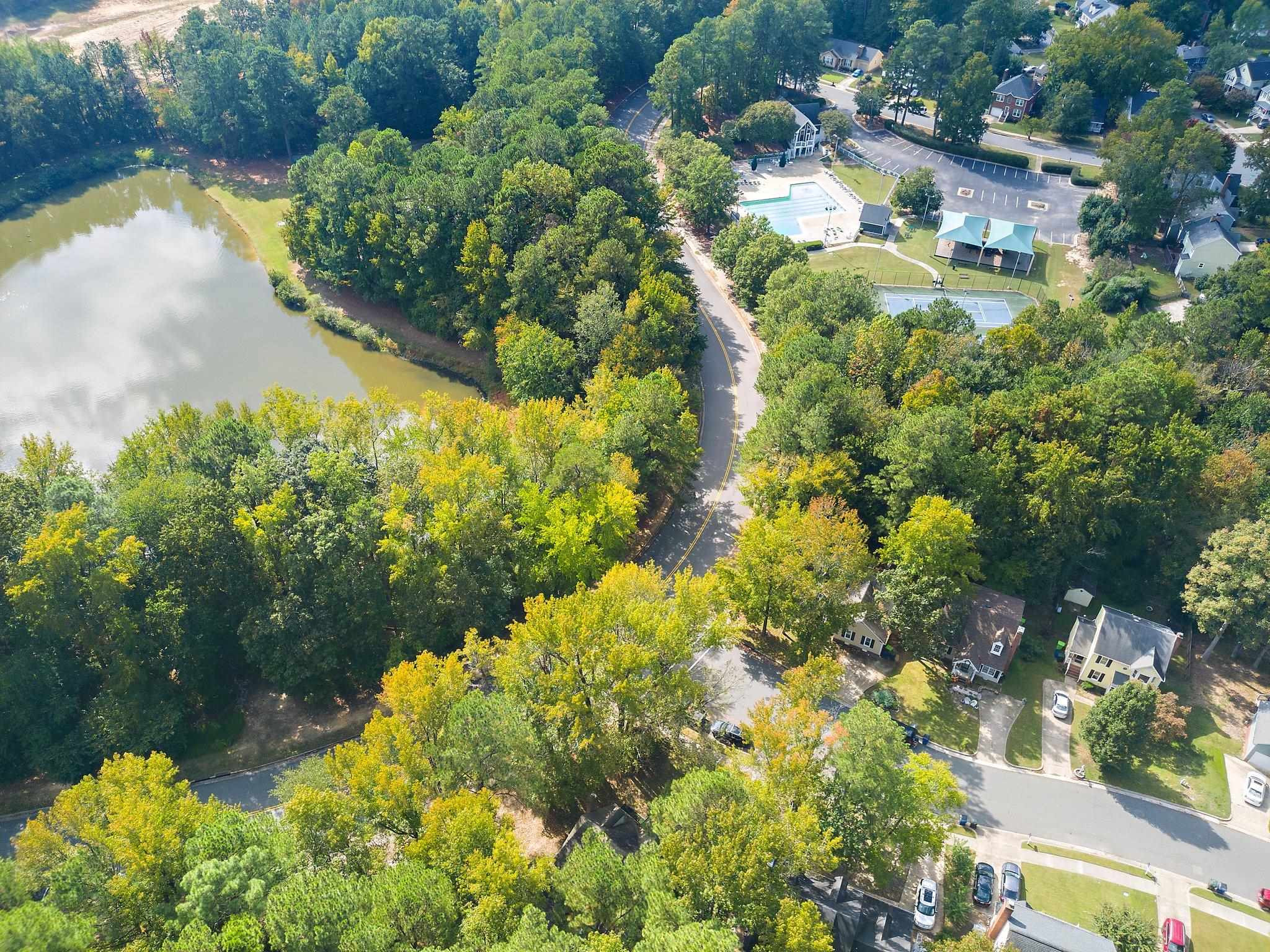 4400 Liverpool Lane Raleigh, NC 27604 - Photo 32 of 34 a view of a garden