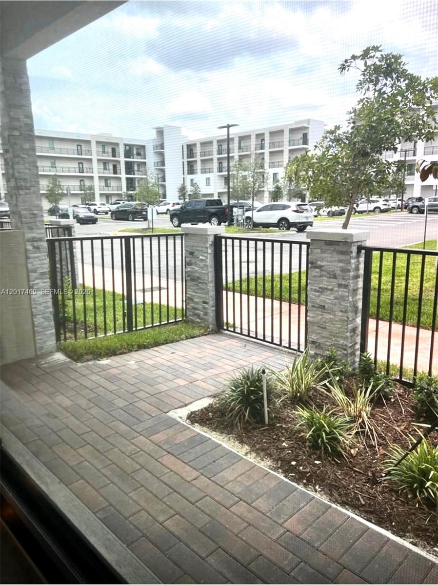 4263 Northwest 83rd Path Doral, FL 33166 - Photo 4 of 23