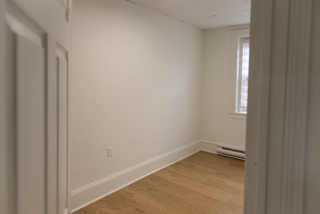 144 Salem Street, Unit 4 Boston, MA 02113 - Photo 7 of 9