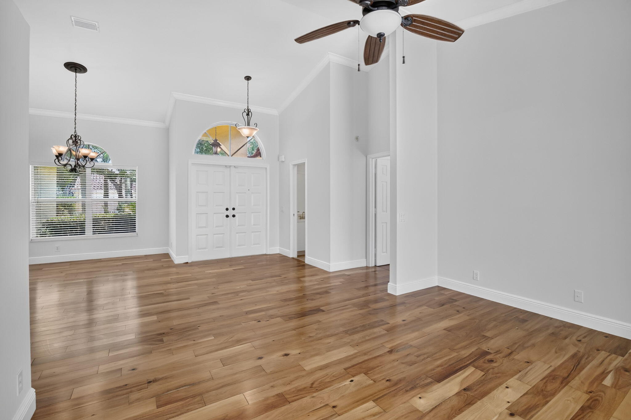 1959 Water Ridge Drive Weston, FL 33326 - Photo 4 of 58 7-web-or-mls-_A7A6525