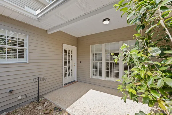 $289,000 | 6110 Beechgrove Lane, St. Francisville, LA 70775