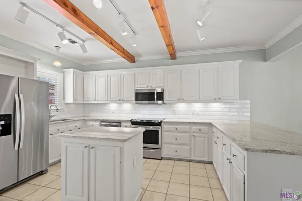 $289,000 | 6110 Beechgrove Lane, St. Francisville, LA 70775