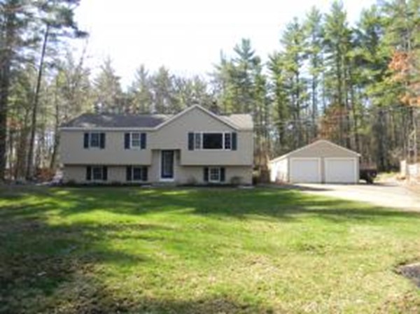 18 Ashford Road Hampstead, NH 03841 - Photo 1 of 20