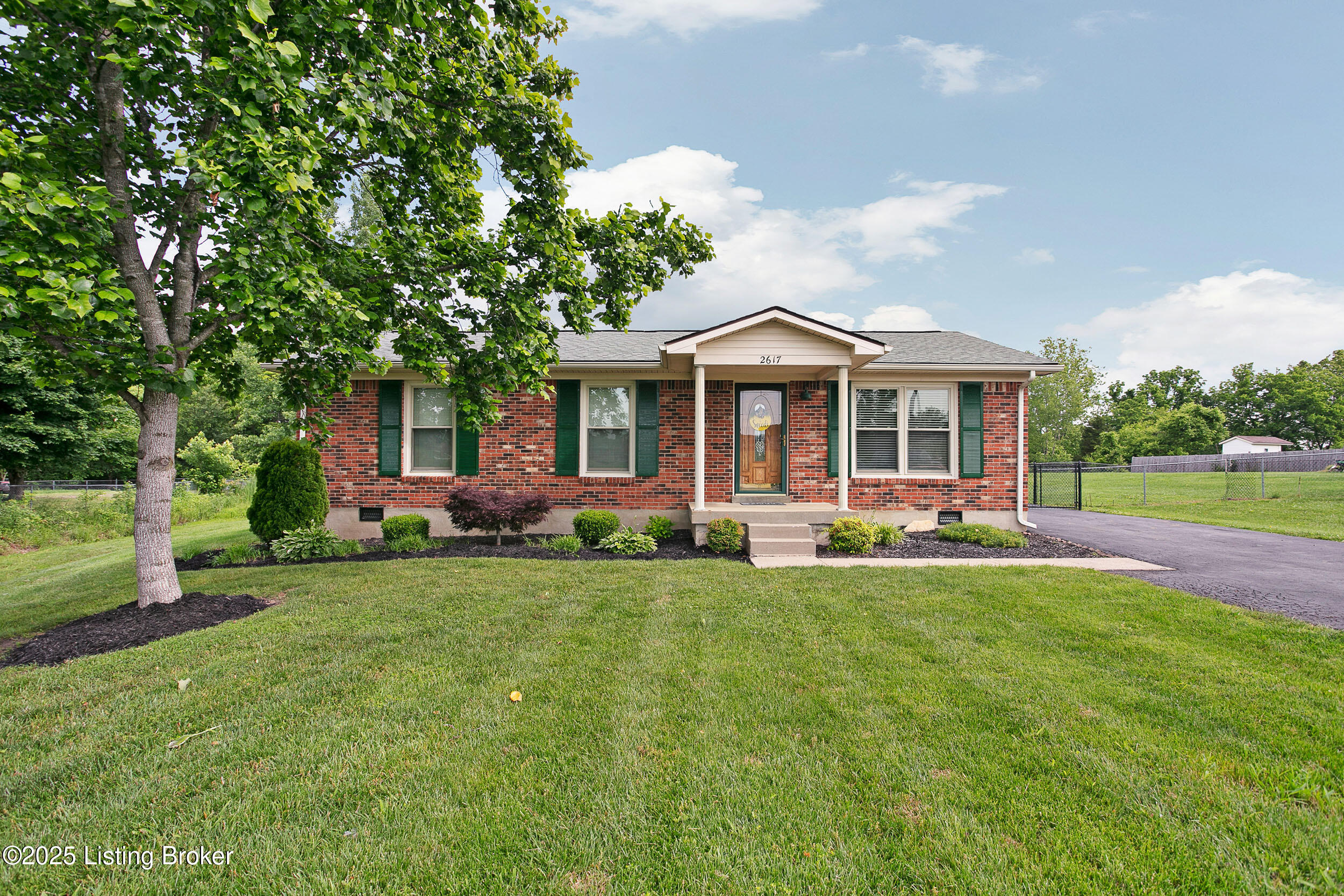 2617 Greenbriar Road Mount Washington, KY 40047 - Photo 1 of 26 2617GreenbriarRd-3