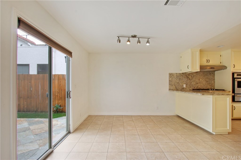 46 Sicilian Walk Long Beach, CA 90803 - Photo 6 of 24