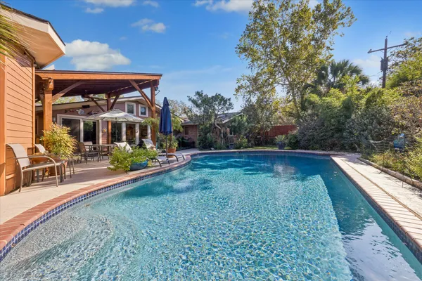 $1,300,000 | 3009 McElroy Drive, Austin, TX 78757