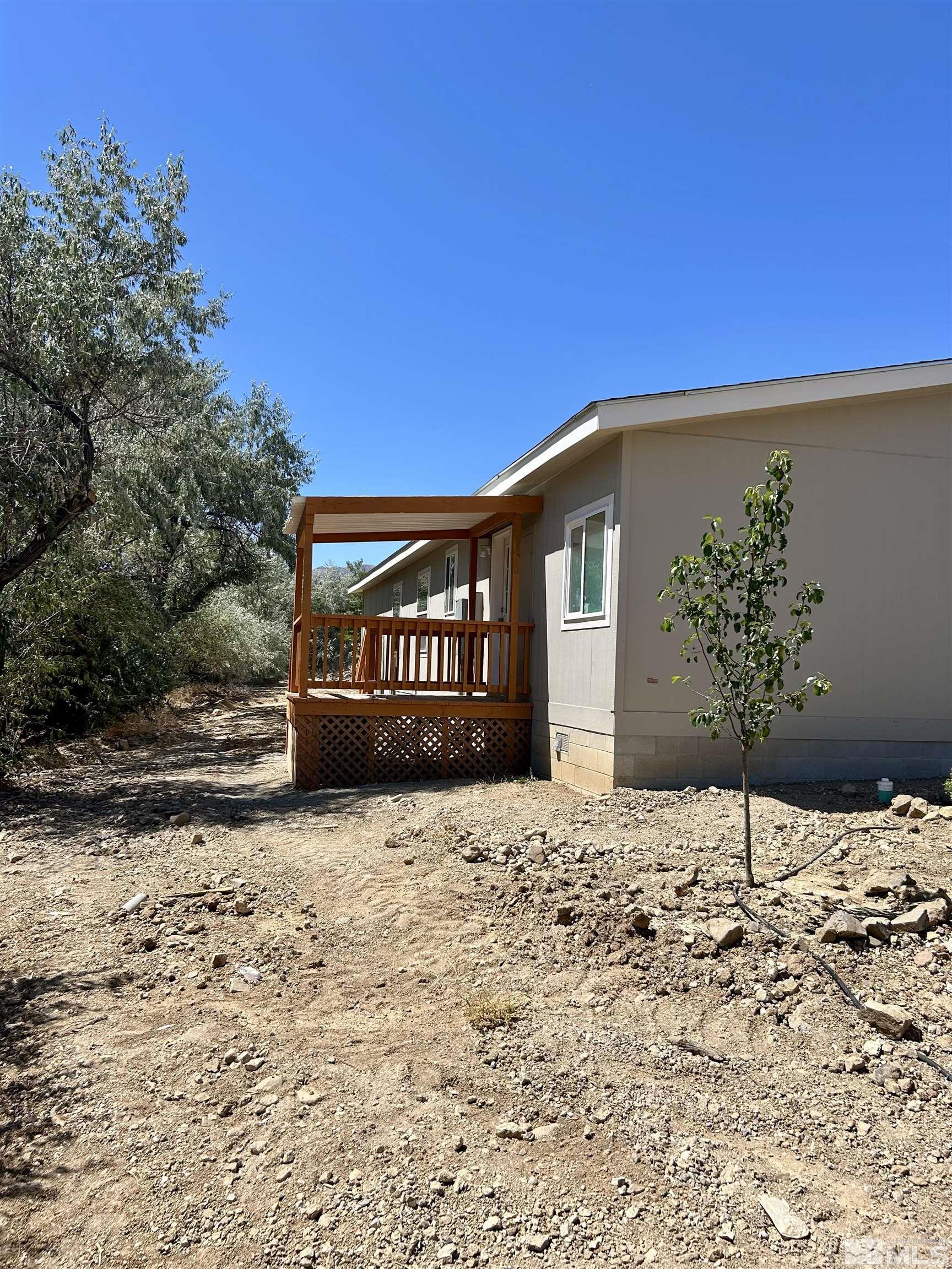 4911 Carson Lane Reno, NV 89506 - Photo 6 of 23 Photo 6