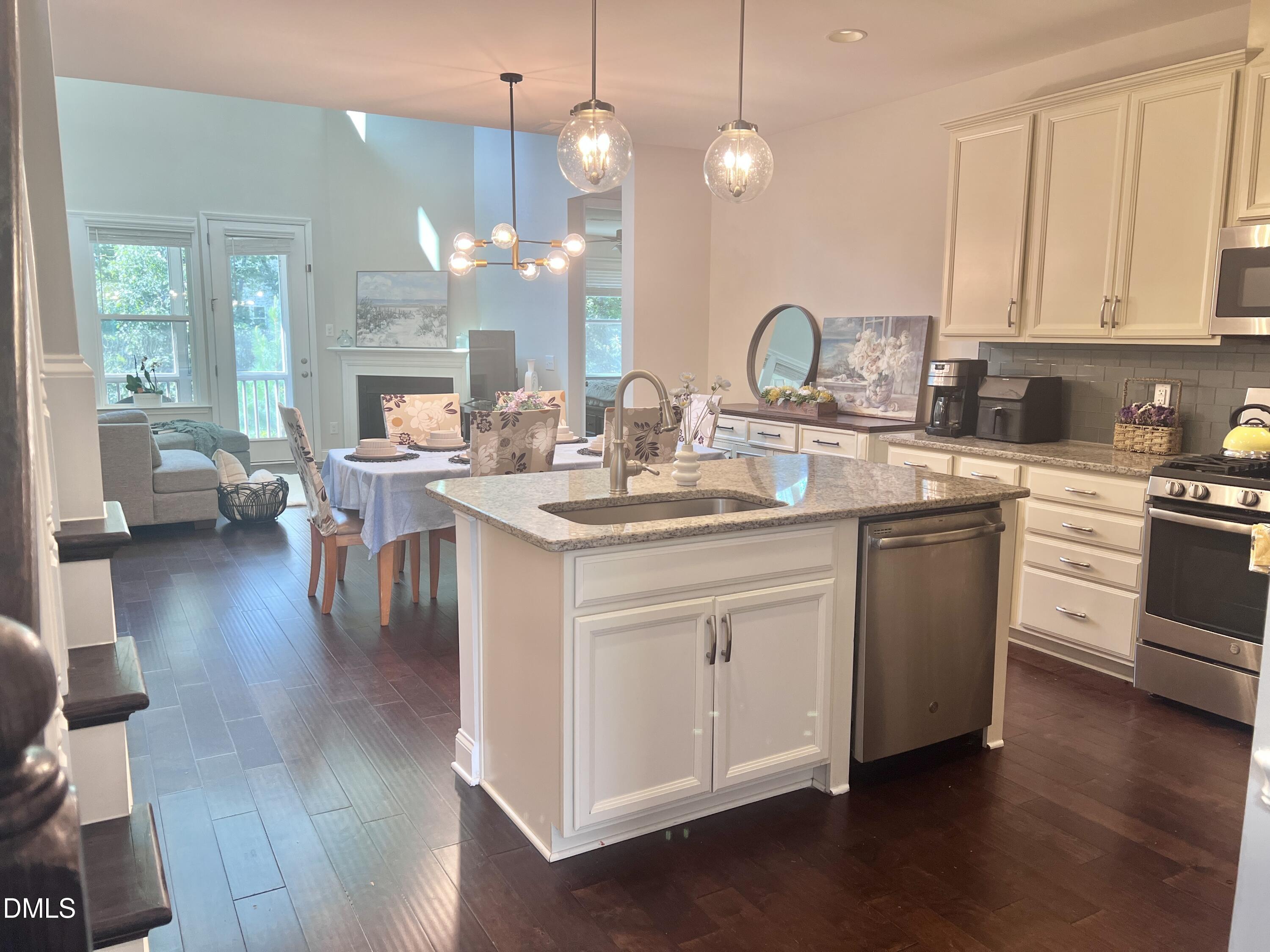 2510 Rambling Creek Road Apex, NC 27523 - Photo 10 of 55 IMG_1175