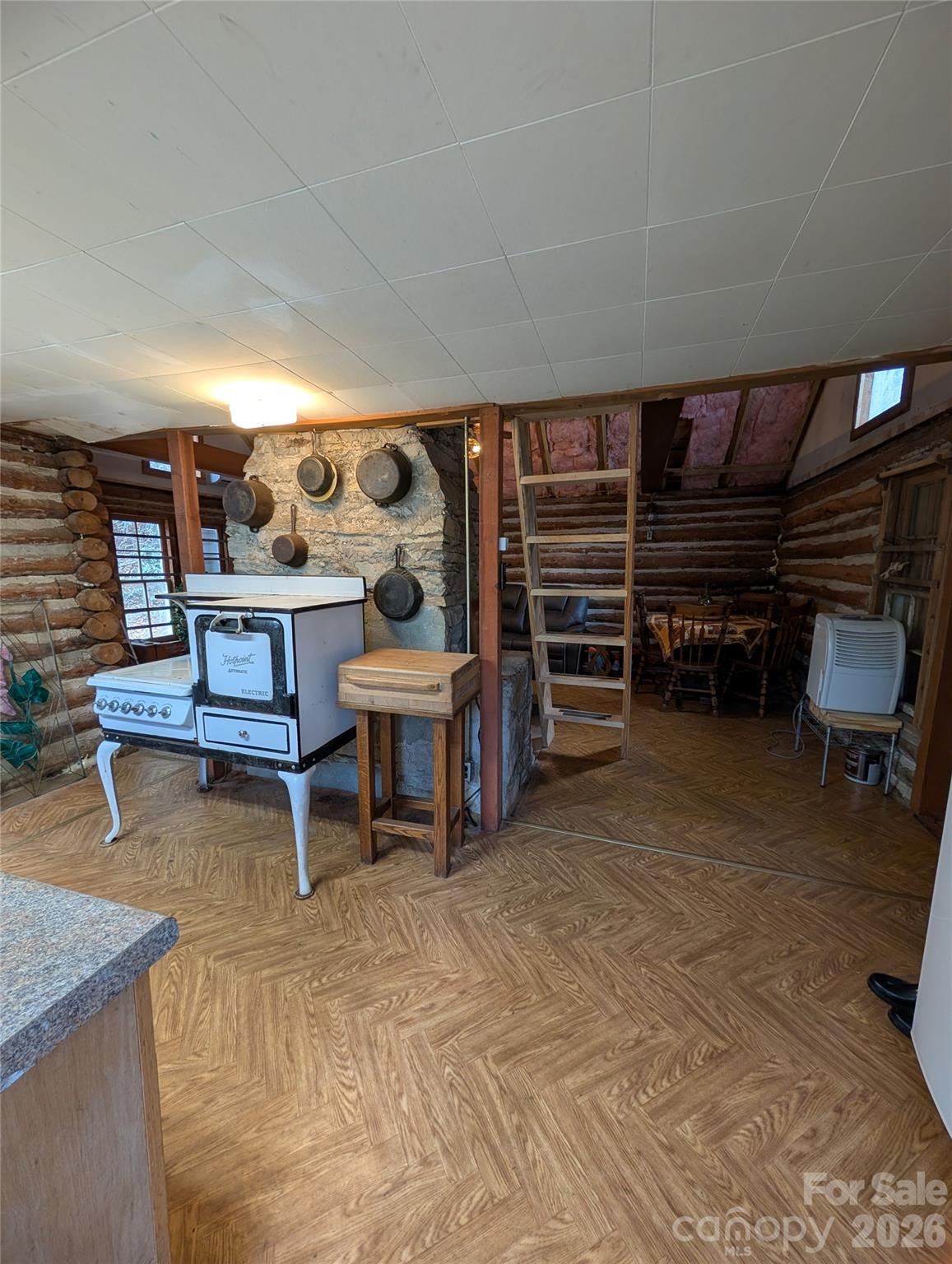 6712 Globe Road Lenoir, NC 28645 - Photo 2 of 24