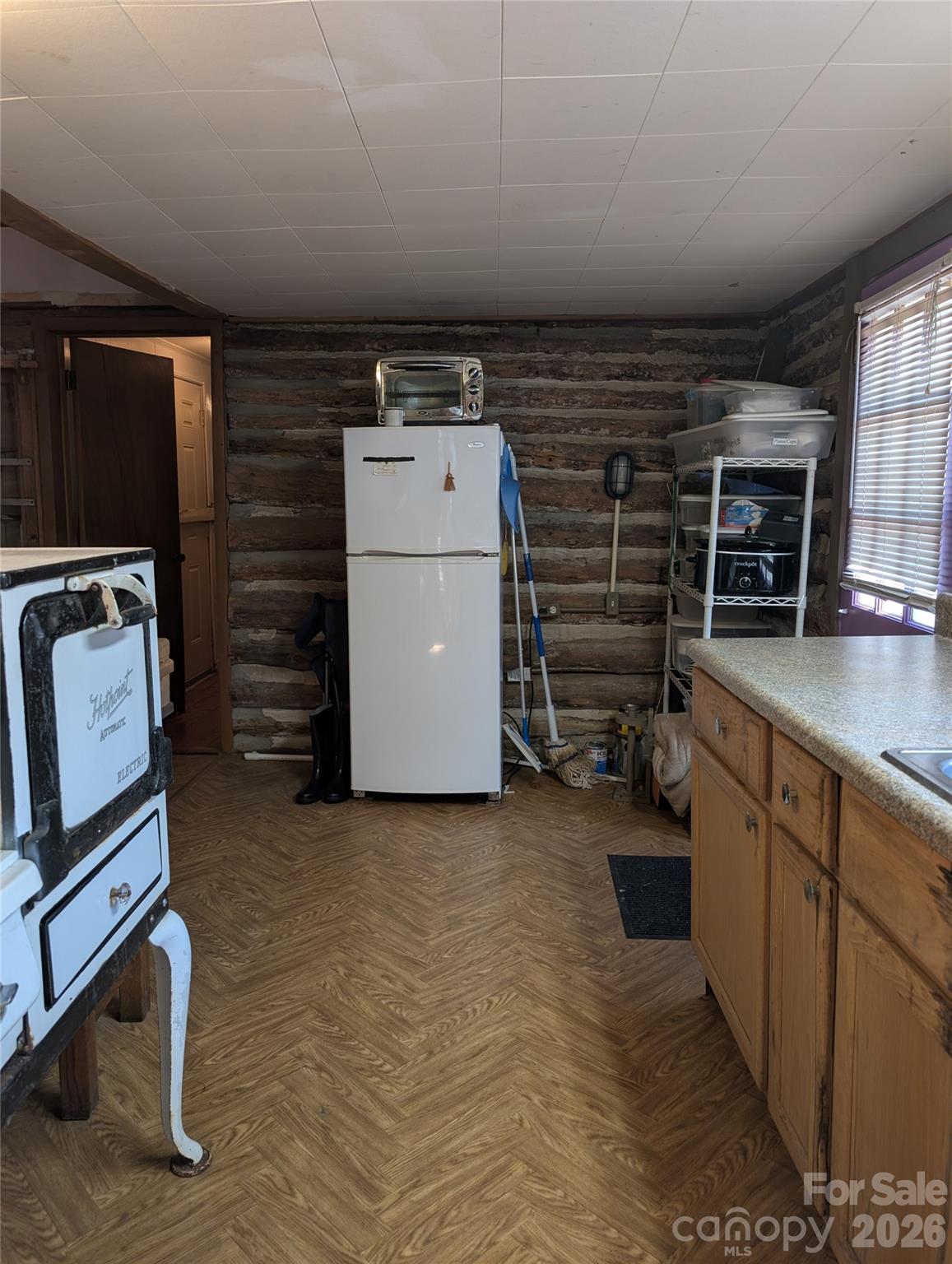 6712 Globe Road Lenoir, NC 28645 - Photo 3 of 24