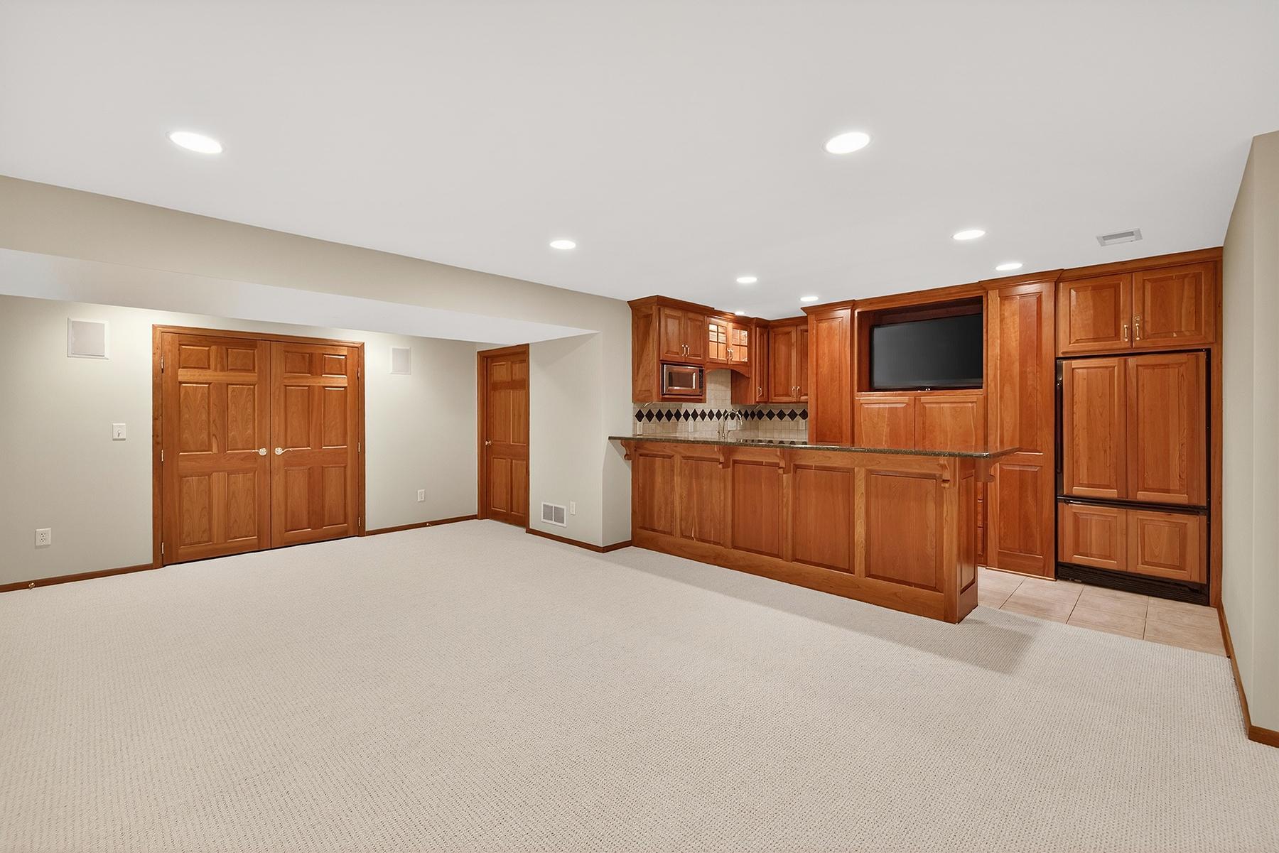 6608 Mohawk Trail Edina, MN 55439 - Photo 45 of 55