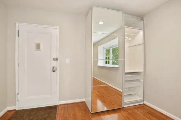 $1,800 | 2919 Willston Place, Unit 101, Falls Church, VA 22044