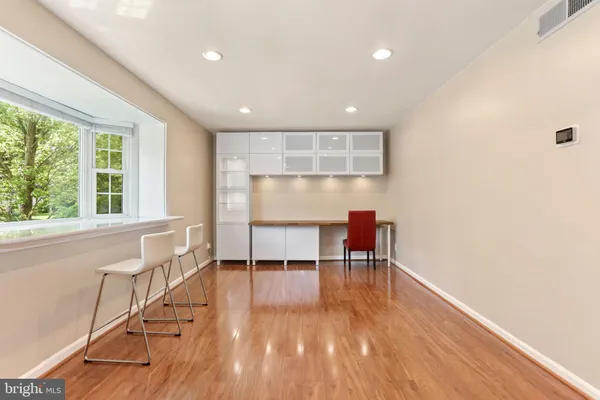 $1,800 | 2919 Willston Place, Unit 101, Falls Church, VA 22044