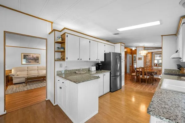 $2,300 | 7894 Southeast Saratoga Drive, Hobe Sound, FL 33455