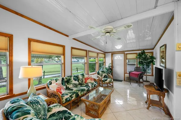 $2,300 | 7894 Southeast Saratoga Drive, Hobe Sound, FL 33455