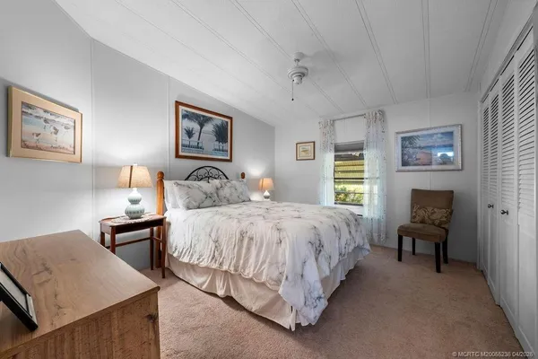 $2,300 | 7894 Southeast Saratoga Drive, Hobe Sound, FL 33455