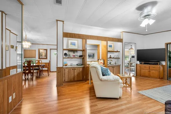 $2,300 | 7894 Southeast Saratoga Drive, Hobe Sound, FL 33455