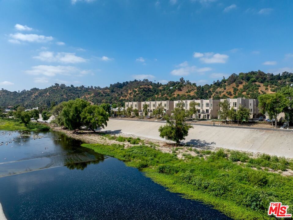 2724 North Rana Way Los Angeles, CA 90039 - Photo 2 of 11