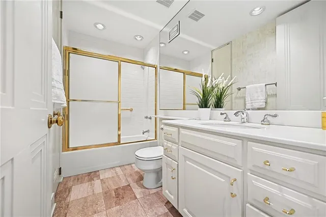 $699,950 | 433 Ward Parkway, Unit 2S, Kansas City, MO 64112