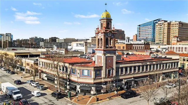 $699,950 | 433 Ward Parkway, Unit 2S, Kansas City, MO 64112