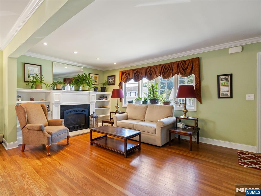 99 Lynwood Road Verona, NJ 07044 - Photo 5 of 30