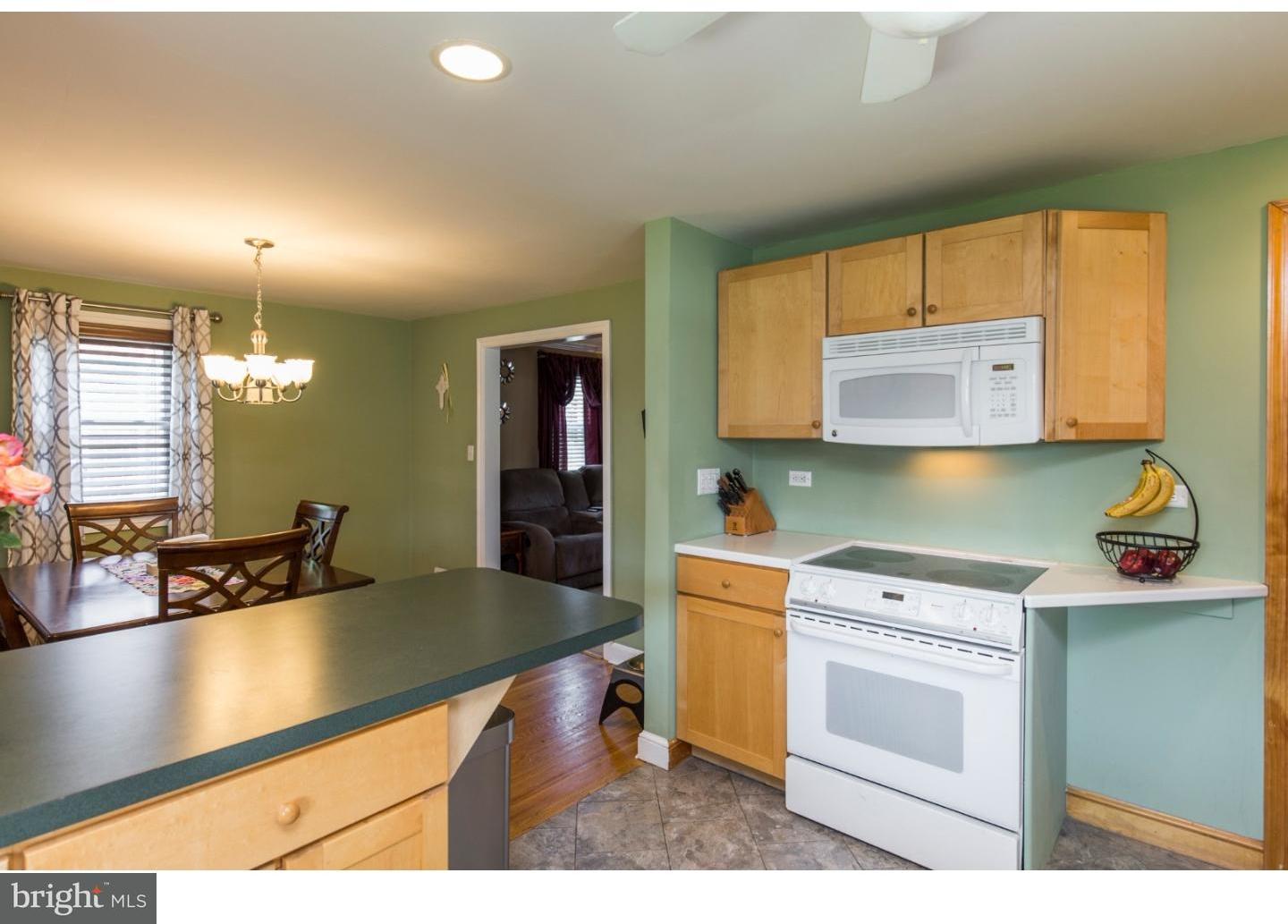 523 Stanbridge Road Morton, PA 19070 - Photo 6 of 11 Kitchen