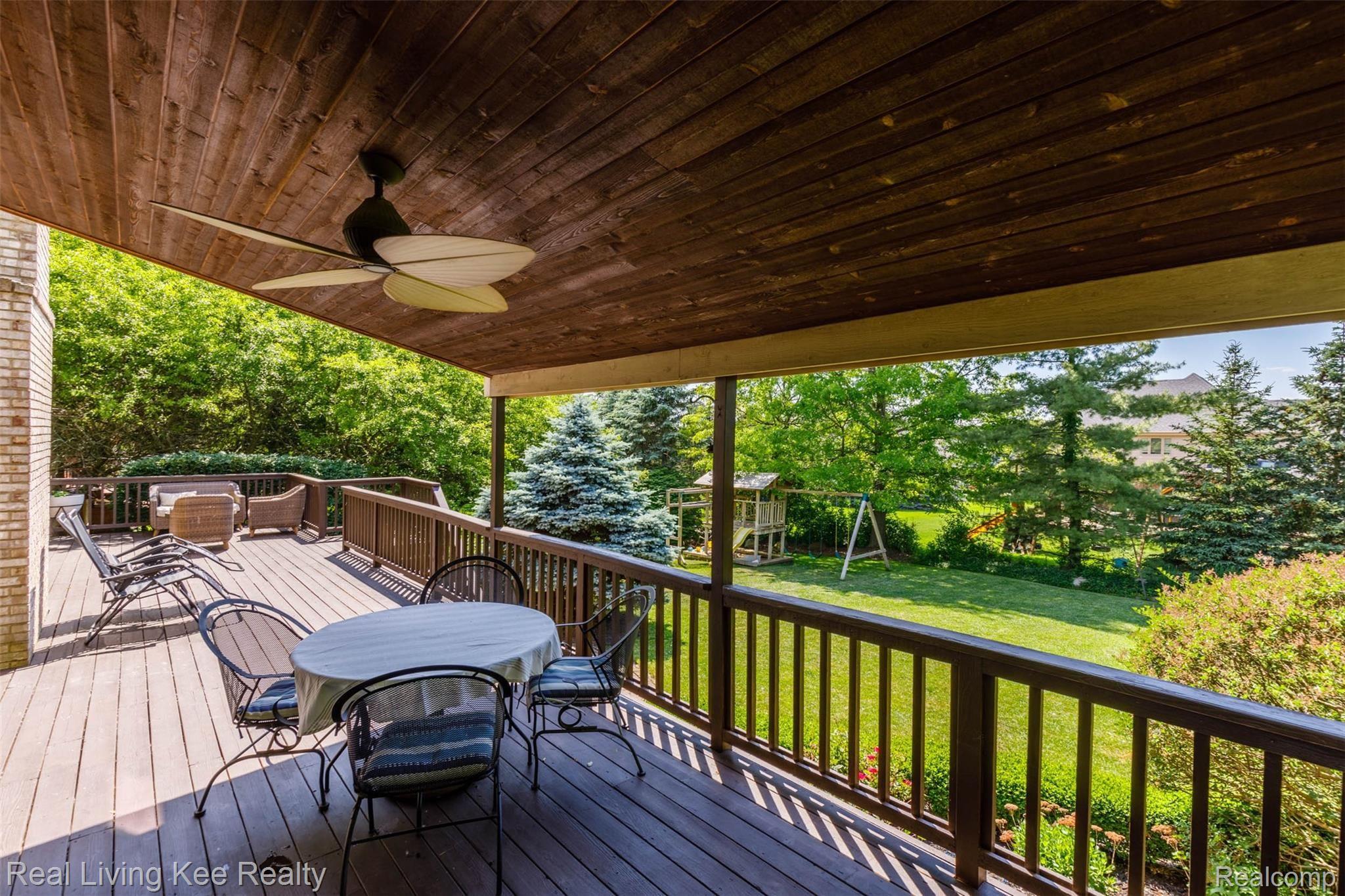 4210 Oak Tree Circle Rochester, MI 48306 - Photo 47 of 57 4210 Oak Tree Cir-61.jpg