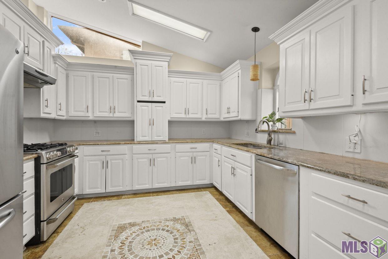 Gallery Image 6