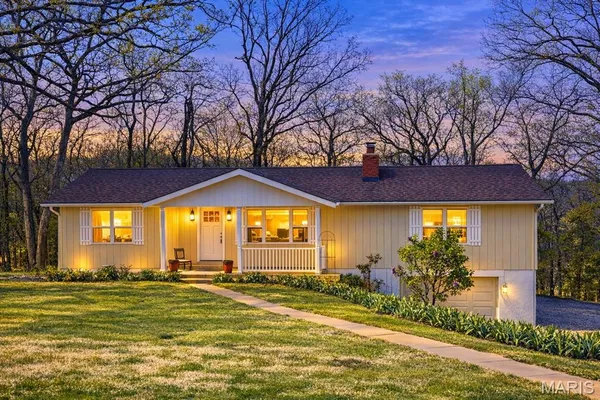$384,000 | 5362 West Anding Drive, Catawissa, MO 63015