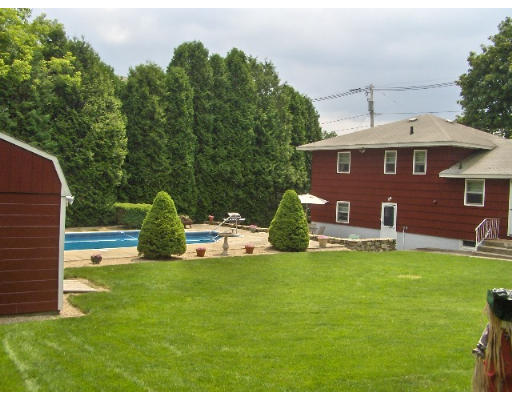55 Howe Street Methuen, MA 01844 - Photo 4 of 9 Gallery Image 4