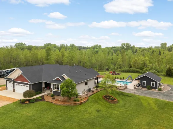 $1,599,000 | 8662 240th Street East, Lakeville, MN 55044