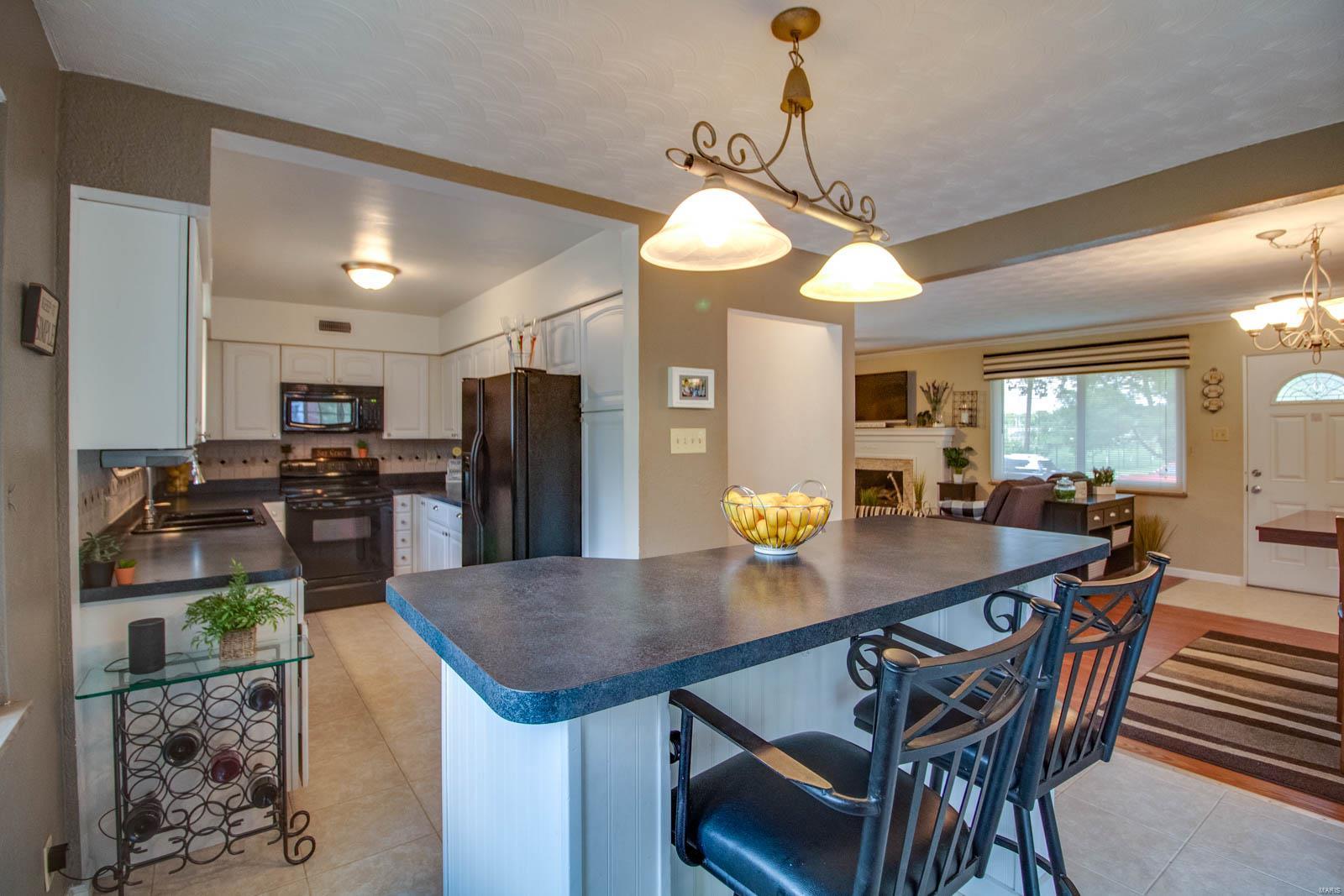 903 Pardee Road Godfrey, IL 62035 - Photo 13 of 50 Gallery Image 13