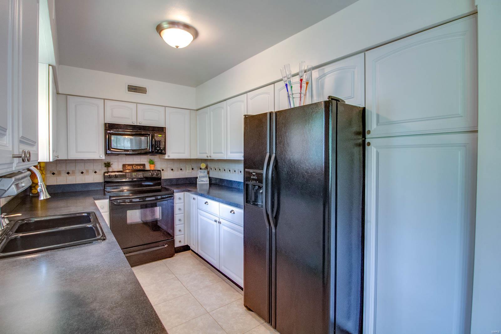 903 Pardee Road Godfrey, IL 62035 - Photo 16 of 50 Gallery Image 16