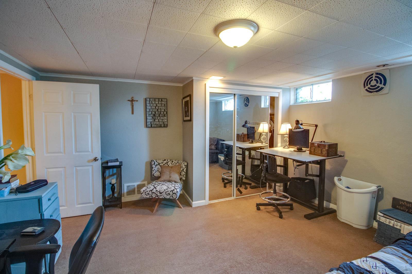 903 Pardee Road Godfrey, IL 62035 - Photo 35 of 50 Gallery Image 35