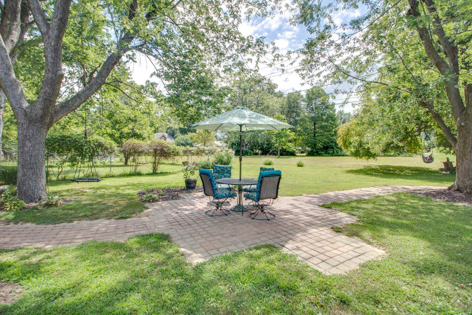 903 Pardee Road Godfrey, IL 62035 - Photo 41 of 50 Gallery Image 41
