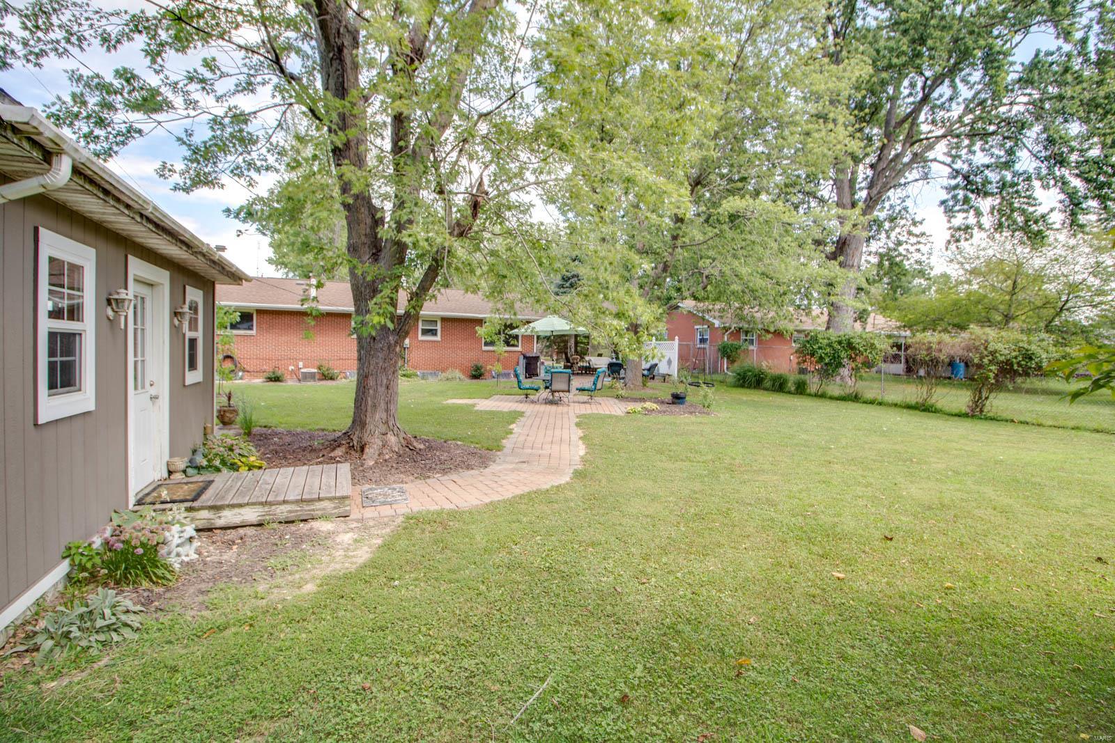 903 Pardee Road Godfrey, IL 62035 - Photo 44 of 50 Gallery Image 44