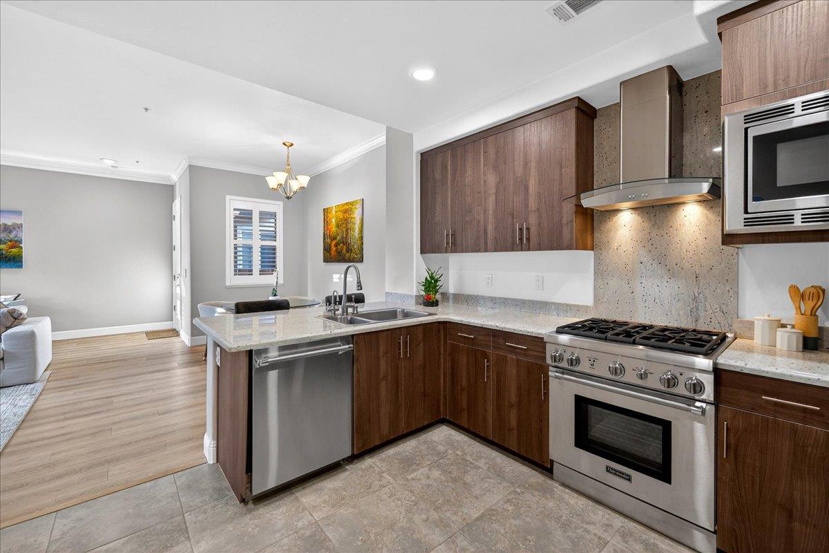 538 South Mathilda Avenue, Unit 301 Sunnyvale, CA 94086 - Photo 13 of 54
