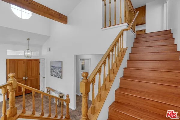 a view of entryway