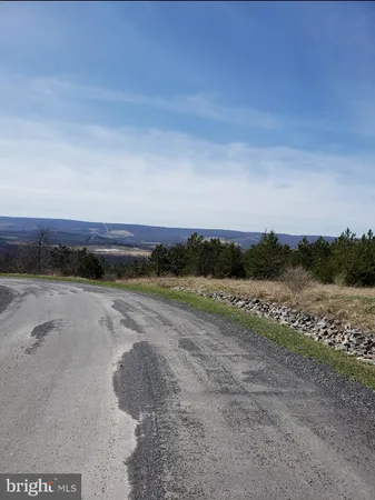 $74,900 | 12223 Summit Place, Frostburg, MD 21532