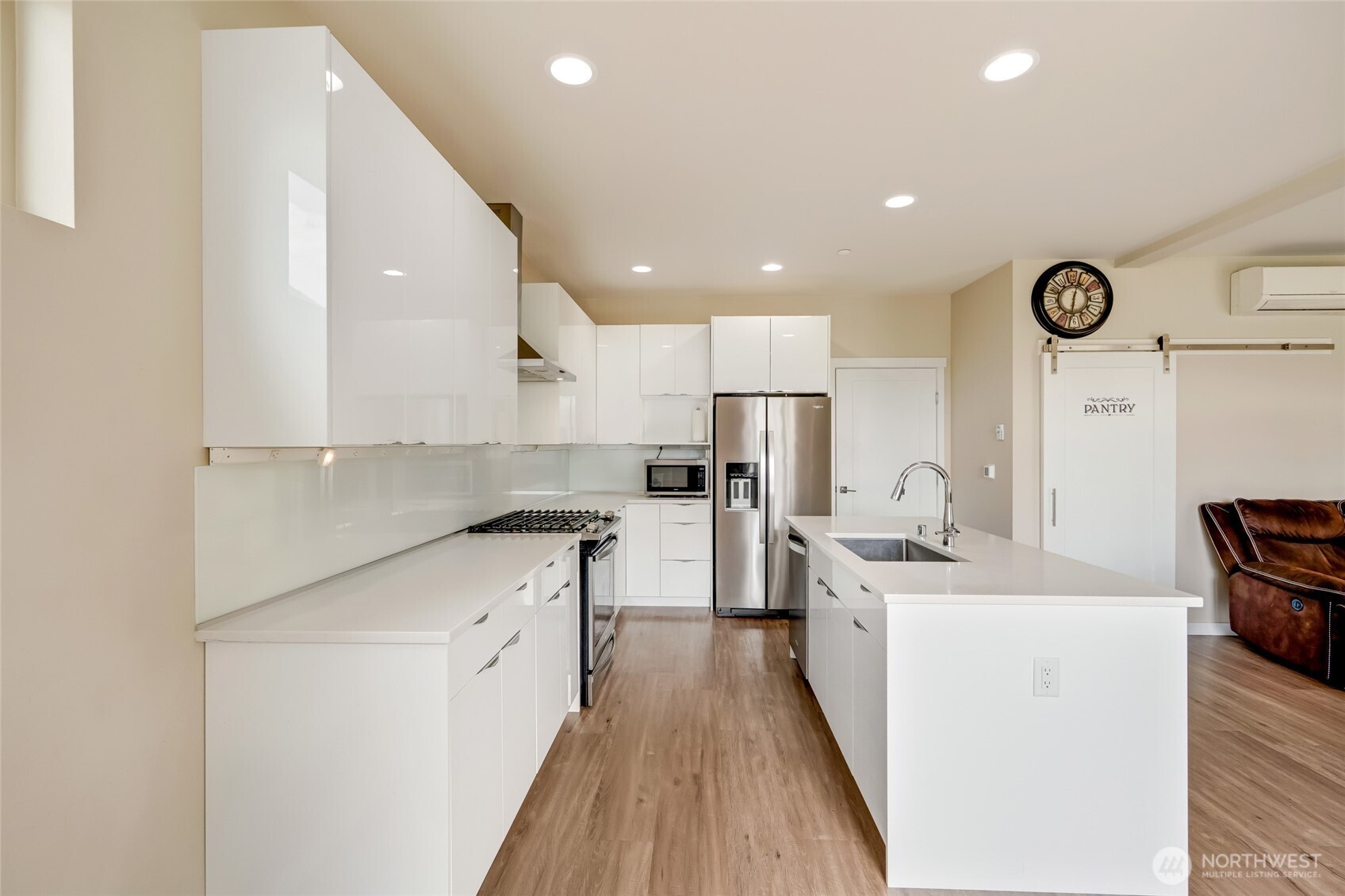 703 Northview Street Bellingham, WA 98226 - Photo 11 of 29