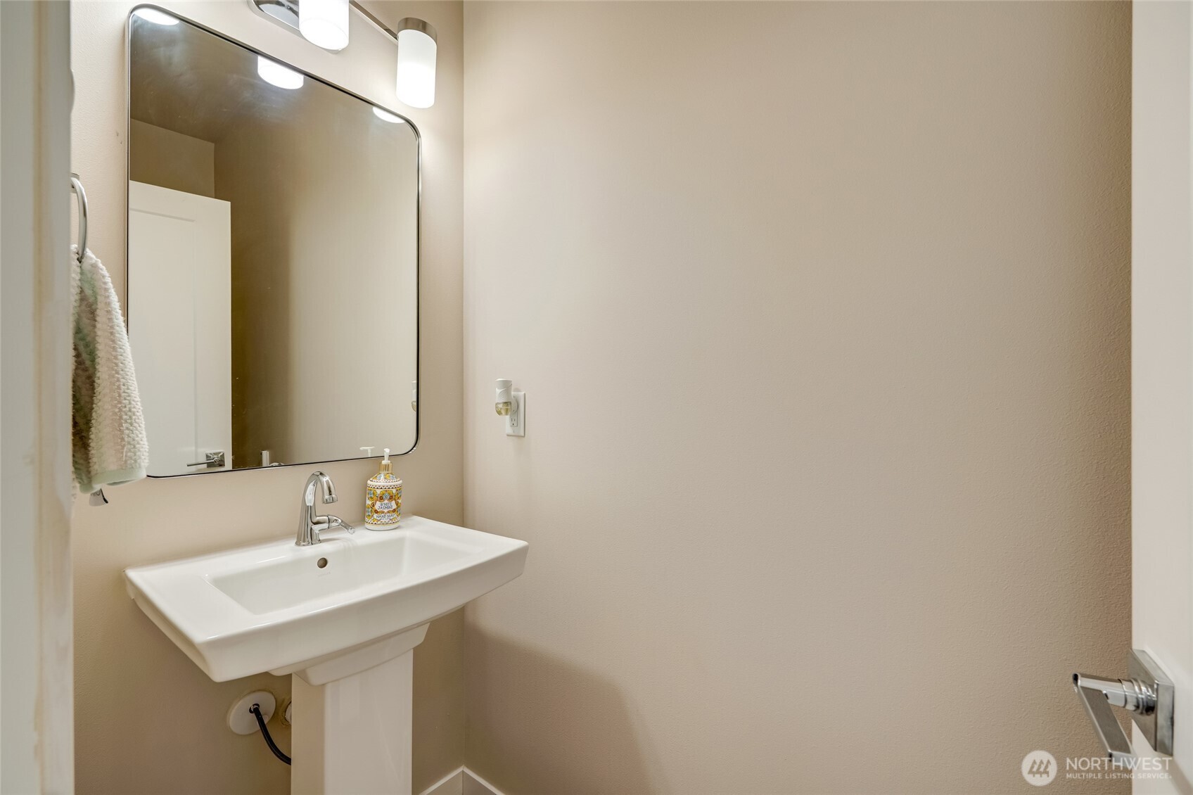 703 Northview Street Bellingham, WA 98226 - Photo 14 of 29