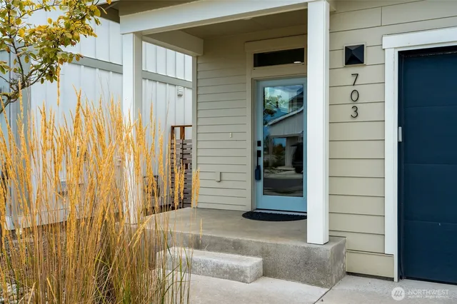 a view of a entryway door of the house