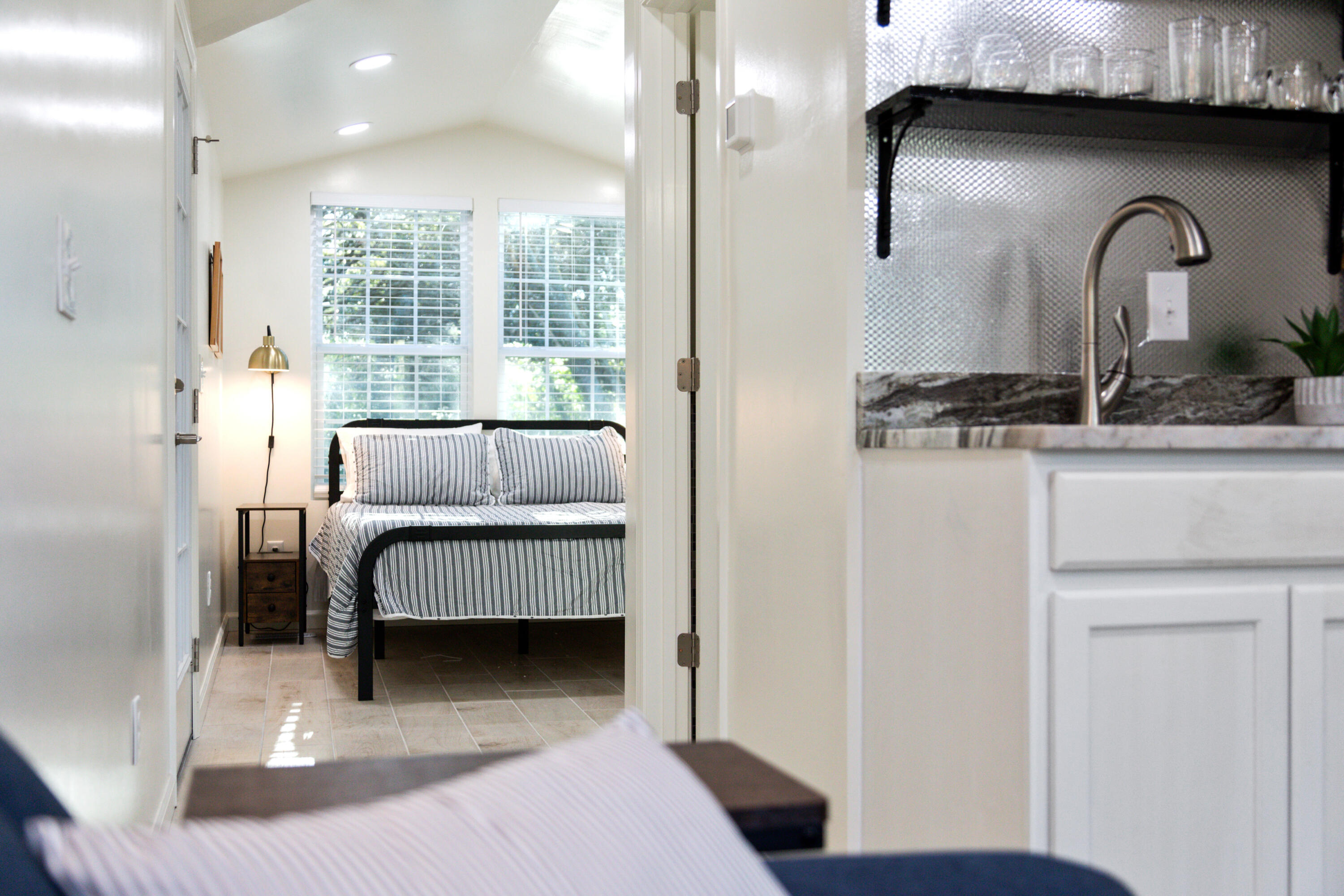 1717 Tower Battery Road Charleston, SC 29412 - Photo 15 of 25 1717TowerBatteryRd-KeenEyeMarketing-017