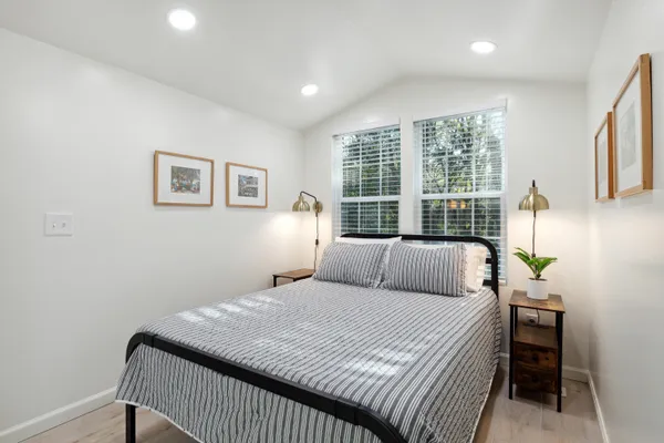 $2,250 | 1717 Tower Battery Road, Charleston, SC 29412