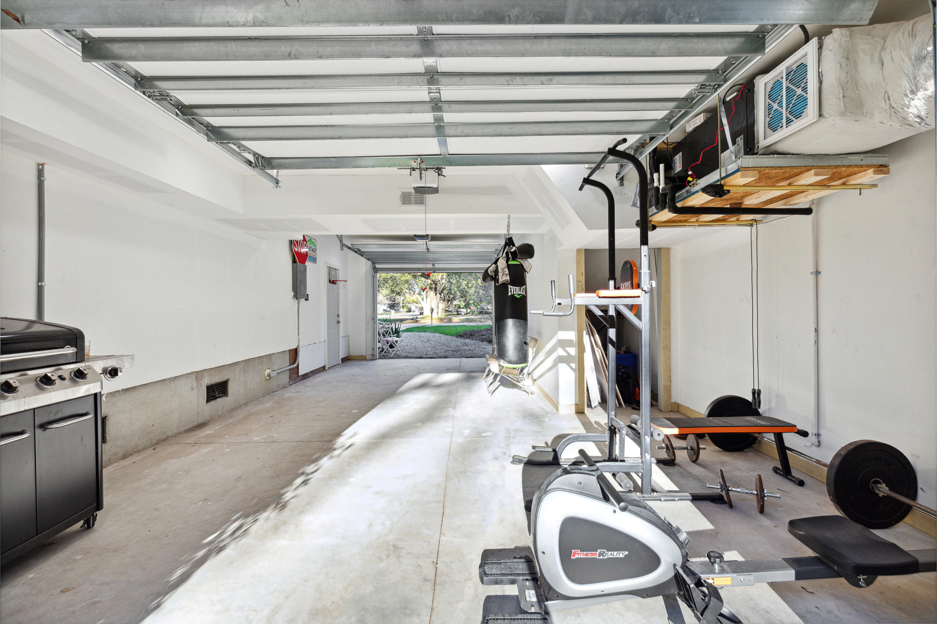 1717 Tower Battery Road Charleston, SC 29412 - Photo 24 of 25 1717TowerBatteryRd-KeenEyeMarketing-026