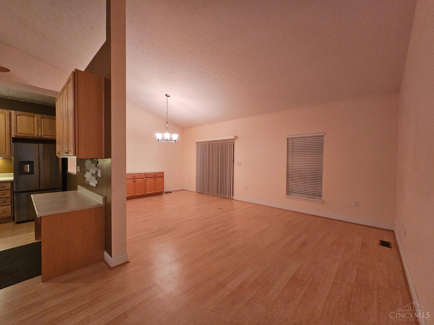6705 Cheviot Road Cincinnati, OH 45247 - Photo 14 of 33