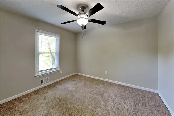 $1,940 | 434 Robin Hood Drive, Douglasville, GA 30134