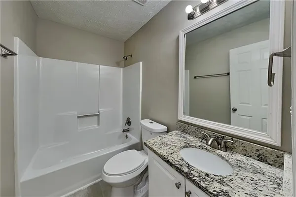 $1,940 | 434 Robin Hood Drive, Douglasville, GA 30134