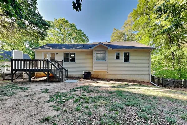 $1,940 | 434 Robin Hood Drive, Douglasville, GA 30134